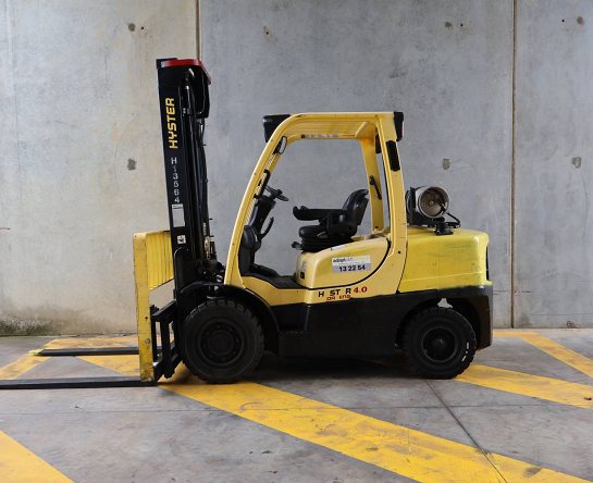 Used Forklift: HYSTER H4.0FT6