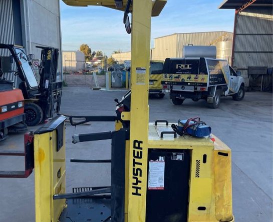 Used Forklift: HYSTER K1.0L 