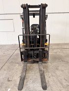 Used forklift: YALE GDP25RK