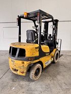 Used forklift: YALE GDP25RK
