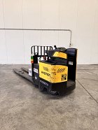 Used forklift: HYSTER BE80ZHD