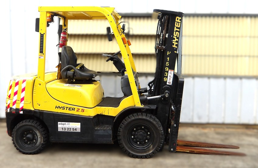 Used forklift: HYSTER H2.5XT 