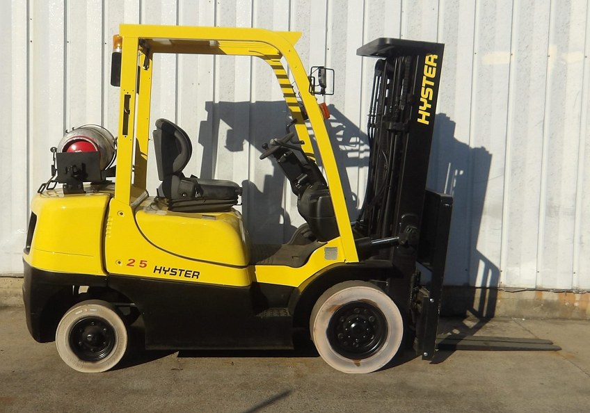 Used forklift: HYSTER H2.5XT 