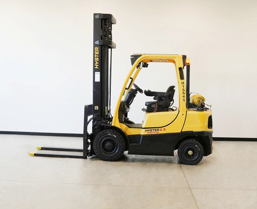 Used forklift: HYSTER H2.5FT 