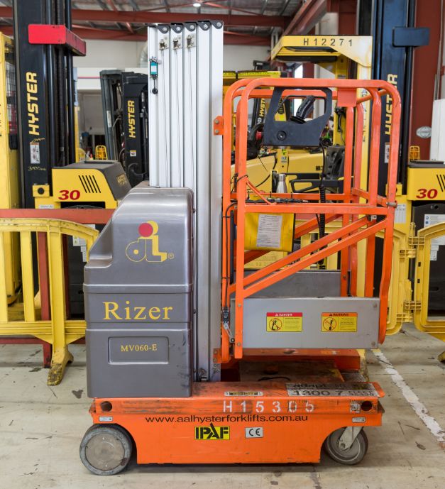 Used forklift: DINGLI MV060-E 
