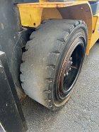 Used forklift: YALE GLP30TK