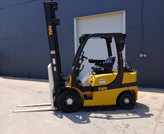 Used Forklift: YALE GLP25VX
