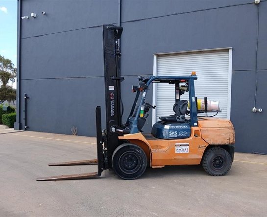 Used Forklift: TOYOTA 02-7FGA50 
