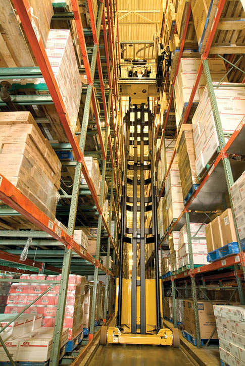 MTC10 15 Very Narrow Aisle Truck App3 op MTC10 15 Very Narrow Aisle Truck App3 op