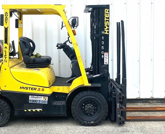 Used Forklift: HYSTER H2.5XT 