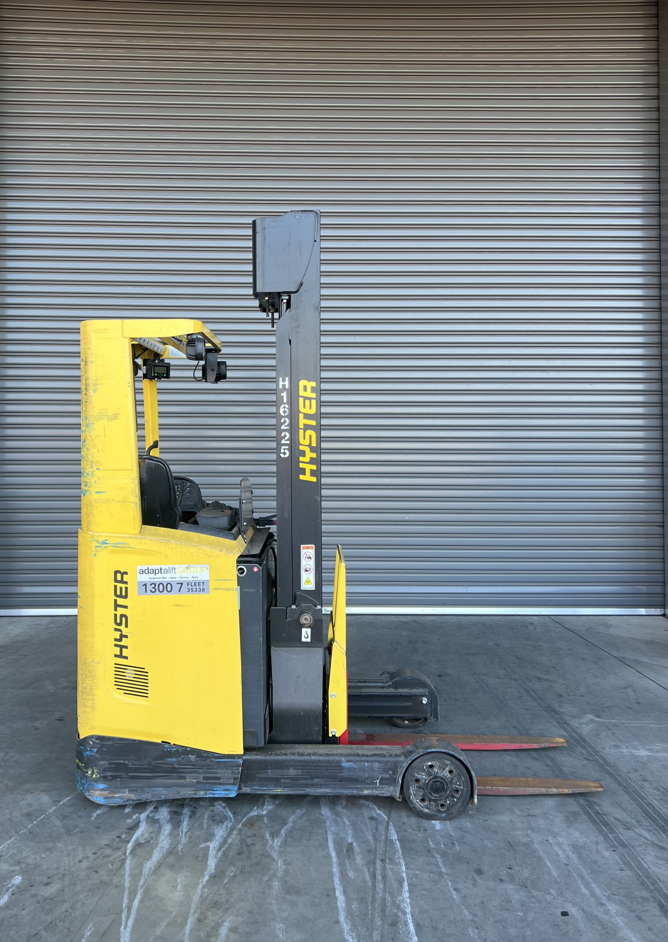 Used forklift: HYSTER R1.4E 