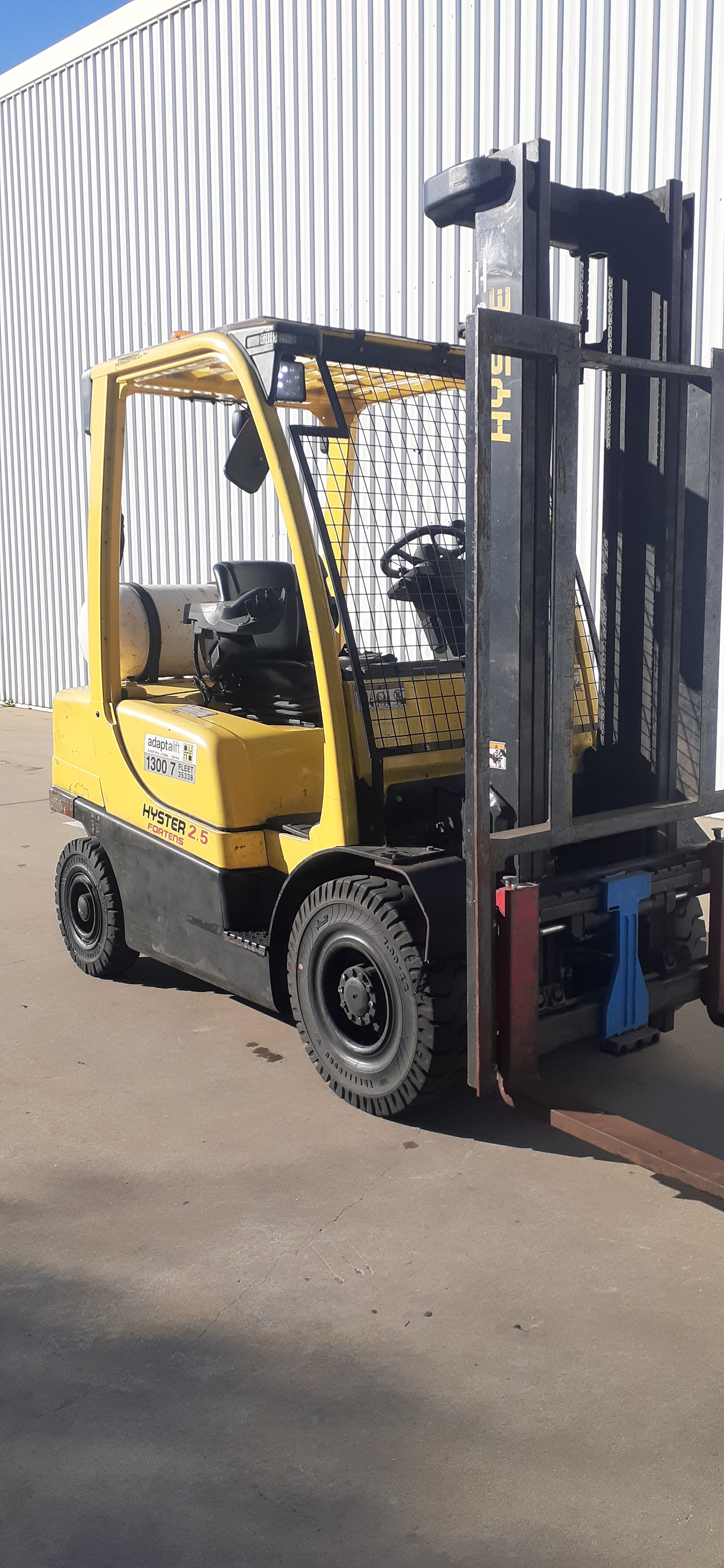 Used forklift: HYSTER H2.5FT 