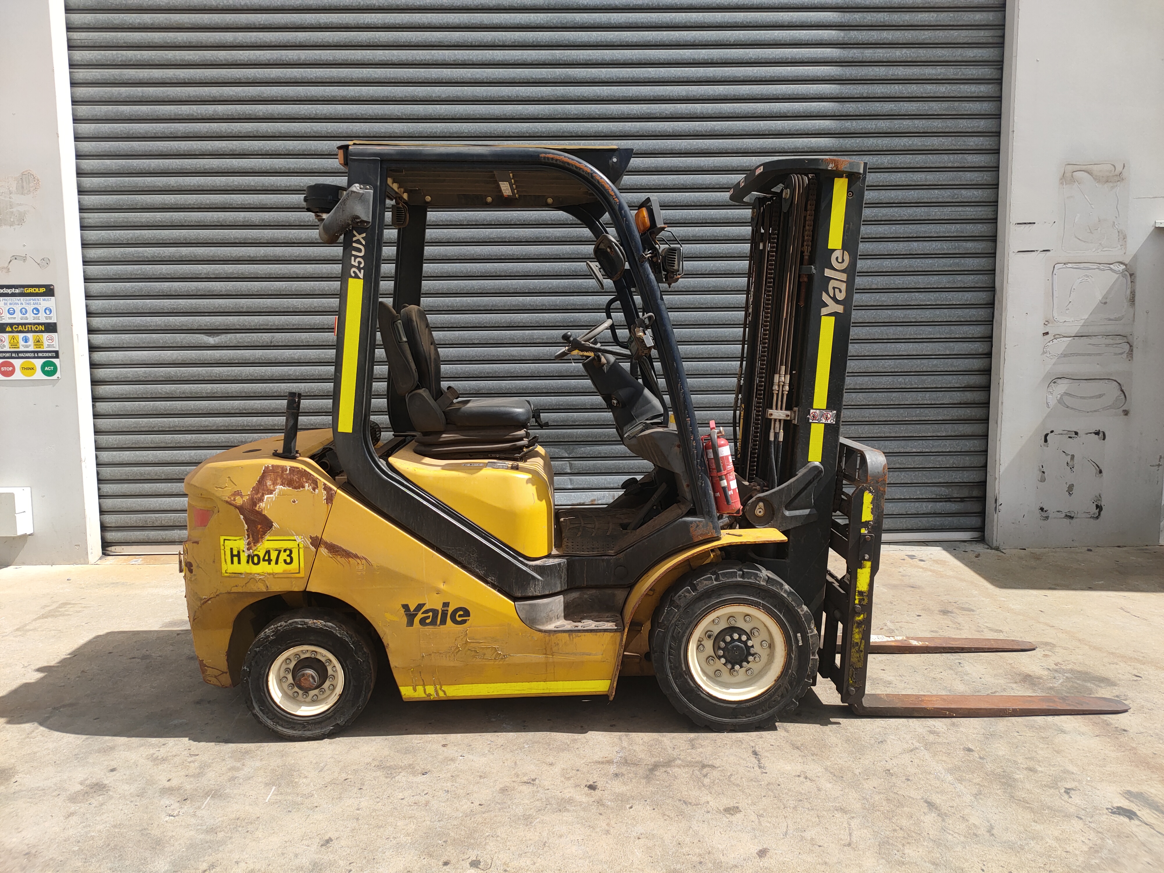 Used forklift: YALE GDP25UX 